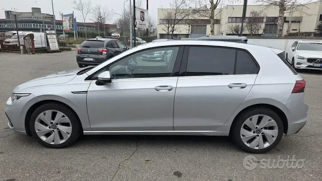 Occasion VW Golf VIII Style 131 ch (96 kW) 2021 Gris Berline