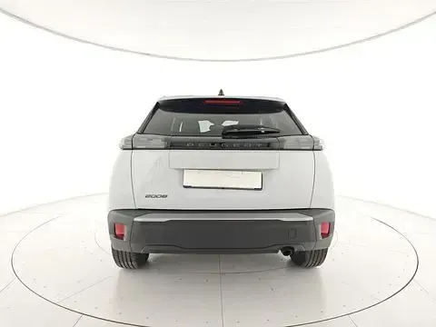 Usata Peugeot 2008 Allure 101 CV (74 kW) 2025 Bianco SUV