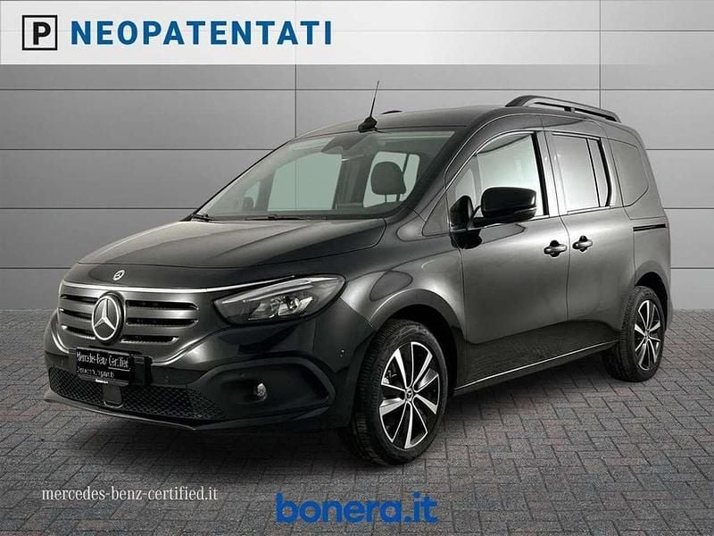 Usata Mercedes EQT200 89 kW (122 CV) 2023 Nero Monovolume