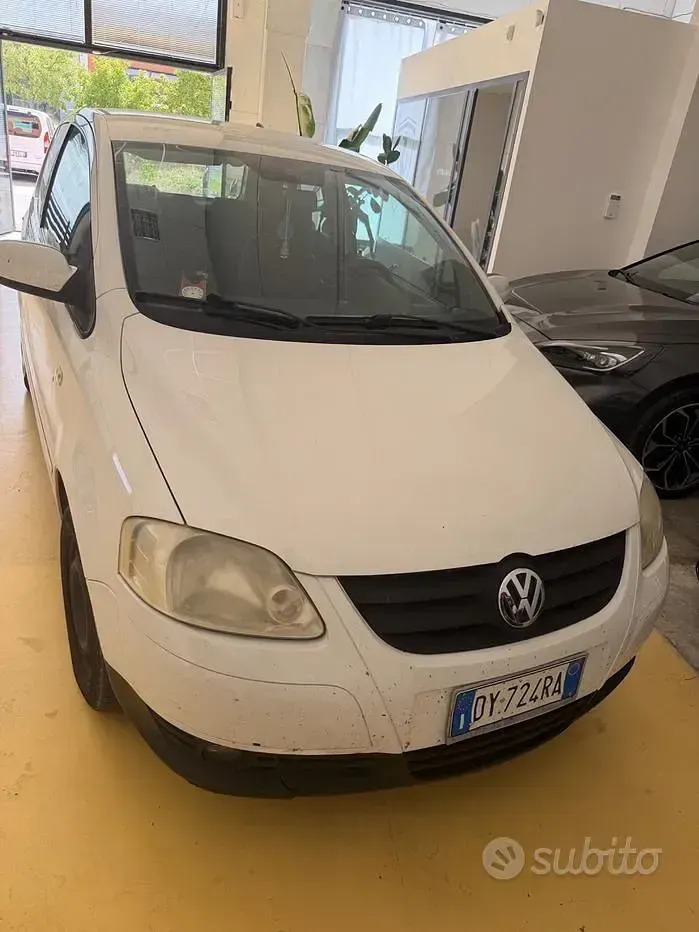 Usata VW Fox 54 CV (39 kW) 2009 Bianco Utilitaria