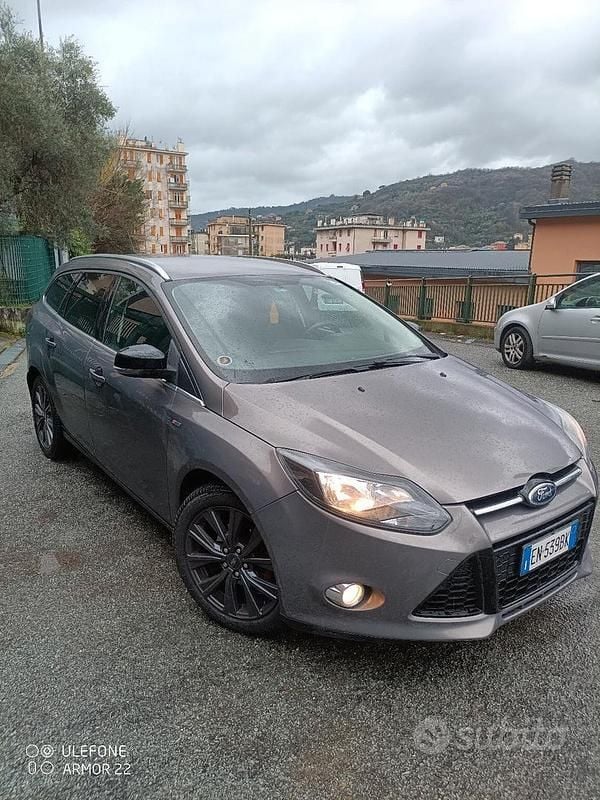 Occasion Ford Focus ST-Line 116 PK (85 kW) 2012 Grijs Stationwagen