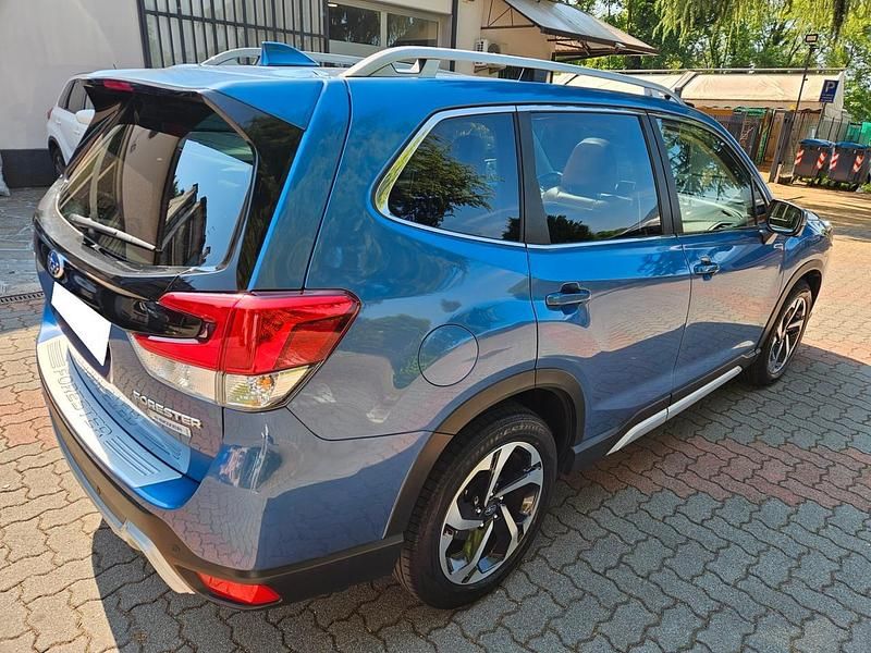 Usata Subaru Forester Premium 150 CV (110 kW) 2022 Blu SUV