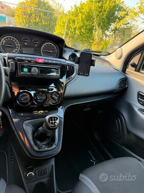 Usata Lancia Ypsilon 2018 Utilitaria