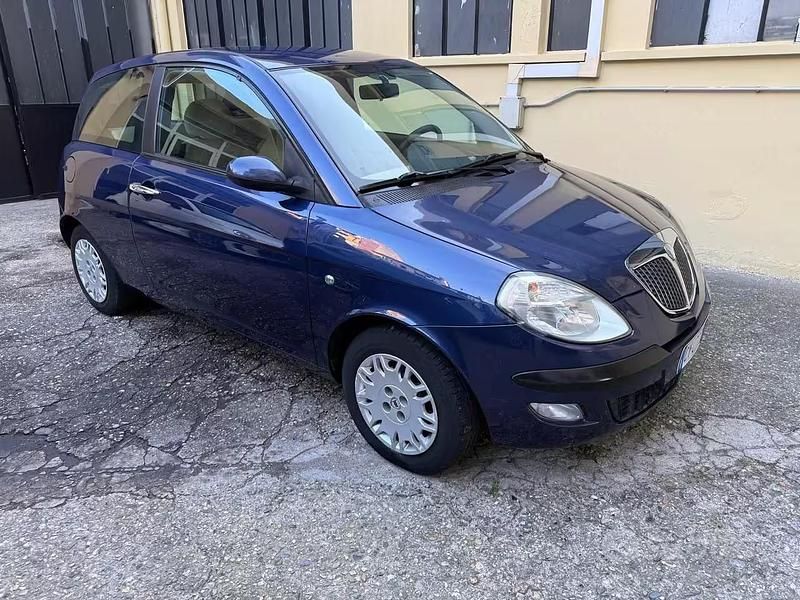 Usata Lancia Ypsilon 80 CV (58 kW) 2006 Blu Utilitaria