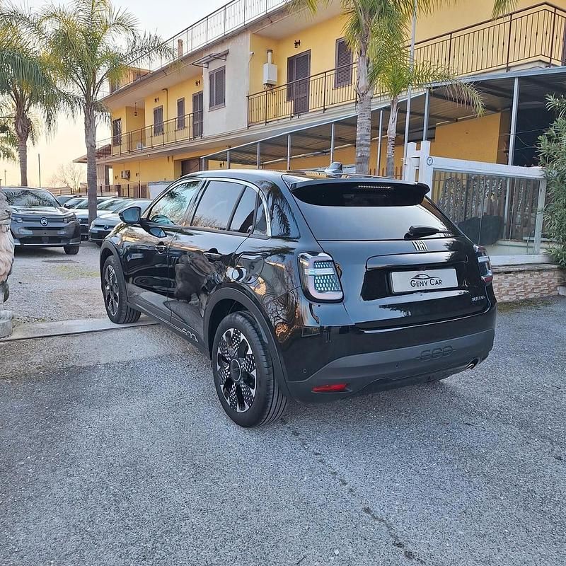 Usata Fiat 600 La Prima 101 CV (74 kW) 2025 Nero SUV