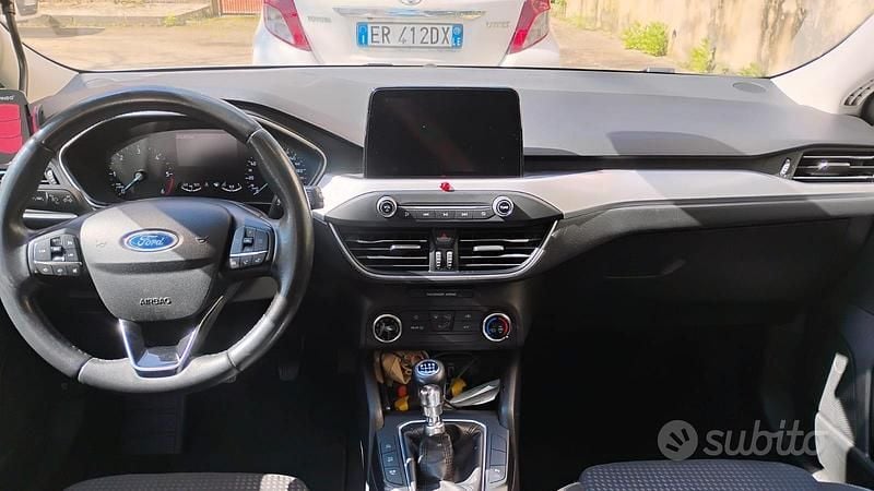 Usata Ford Focus 150 CV (110 kW) 2020 Bianco Station wagon
