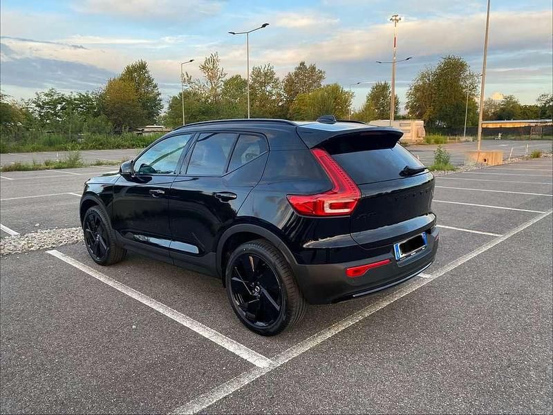 Usata Volvo XC40 Plus 163 CV (119 kW) 2024 Nero SUV