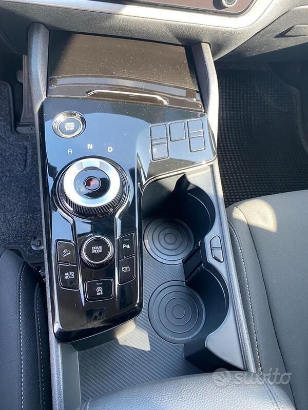 Usata Kia Sportage 186 CV (136 kW) 2023 Nero SUV