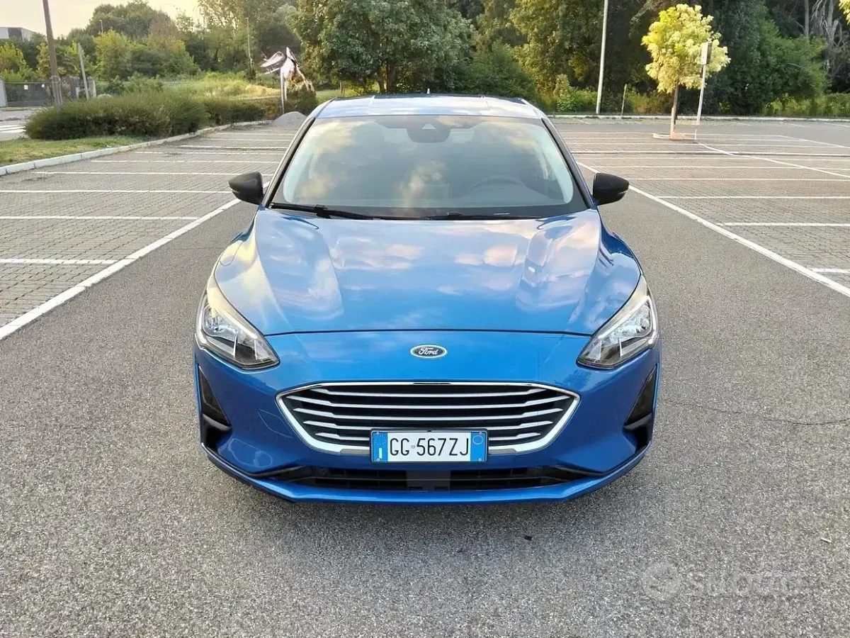 Usata Ford Focus 125 CV (91 kW) 2021 Blu Berlina