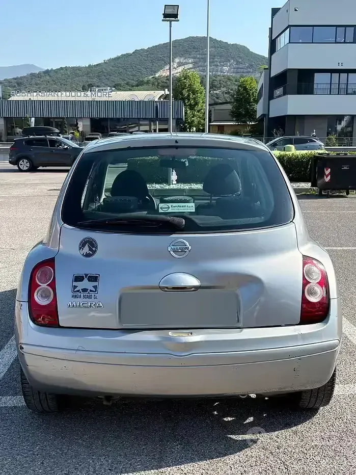 Usata Nissan Micra 80 CV (58 kW) 2007 Giallo Berlina