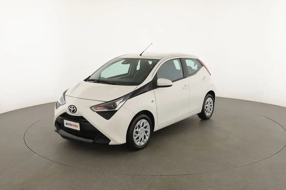 Usata Toyota Aygo Cool 72 CV (52 kW) 2020 Utilitaria