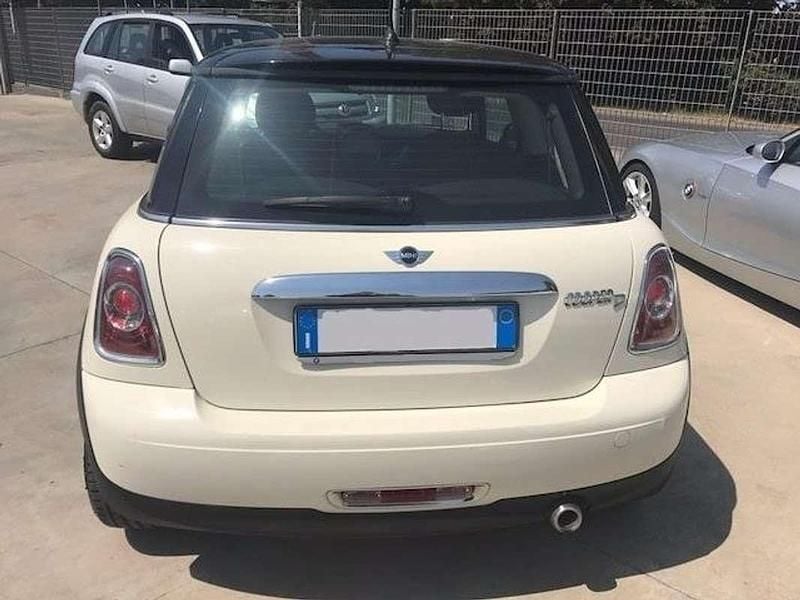 Usata Mini Cooper D 111 CV (81 kW) 2012 Bianco Utilitaria
