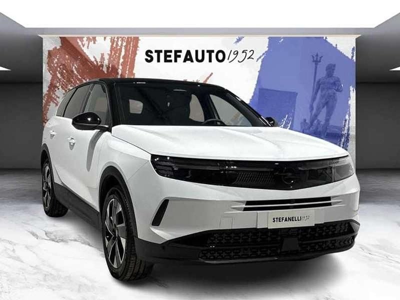 Argento Nuova 2025 Opel Grandland X SUV | 28.900 € (Buon prezzo) - Immagine 1/4