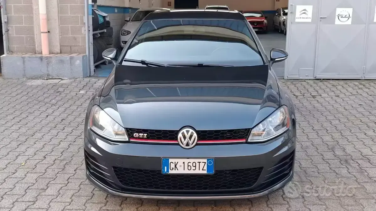 Usata VW Golf VII GTI 230 CV (169 kW) 2015 Grigio Berlina