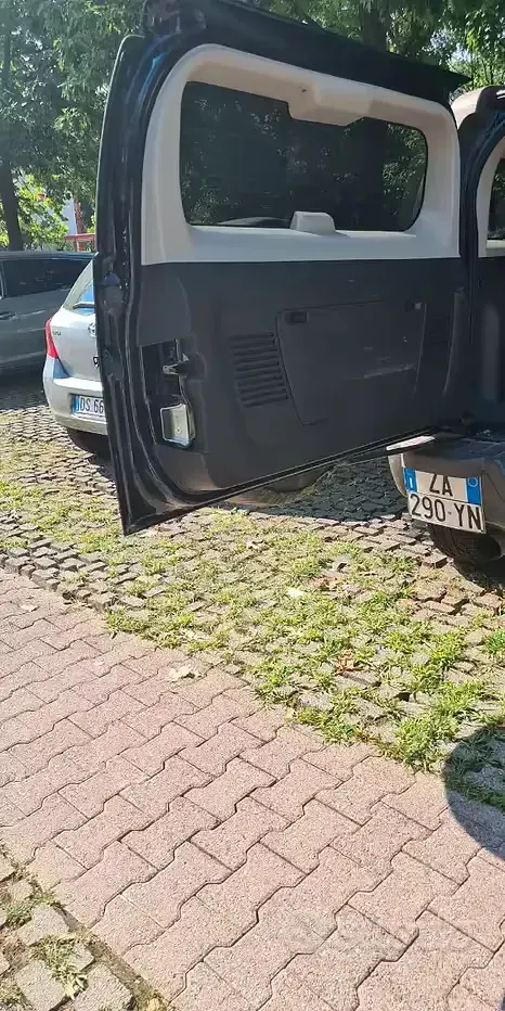 Usata Hummer H3 223 CV (164 kW) 2007 Grigio SUV