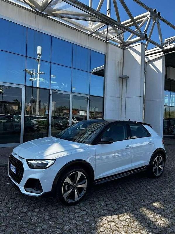 Usata Audi A1 Ambiente 150 CV (110 kW) 2024 Bianco SUV