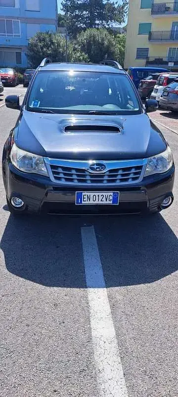 Usata Subaru Forester Trend 147 CV (108 kW) 2012 Nero SUV