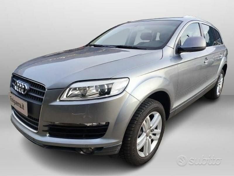 Grigio Usata 2007 Audi Q7 Comfort SUV | 16.500 € - Immagine 1/4