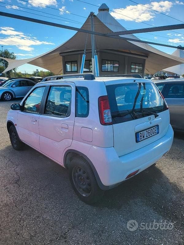 Usata Suzuki Ignis 2001 Bianco Utilitaria
