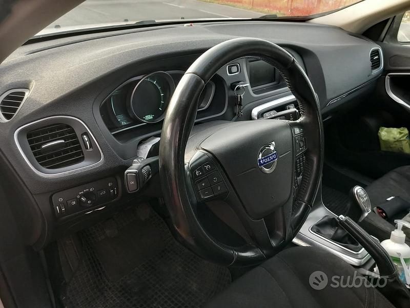 Usata Volvo V40 CC 115 CV (84 kW) 2014 Grigio Station wagon