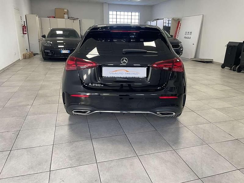 Usata Mercedes A250 AMG Line Premium 163 CV (119 kW) 2023 Nero Berlina