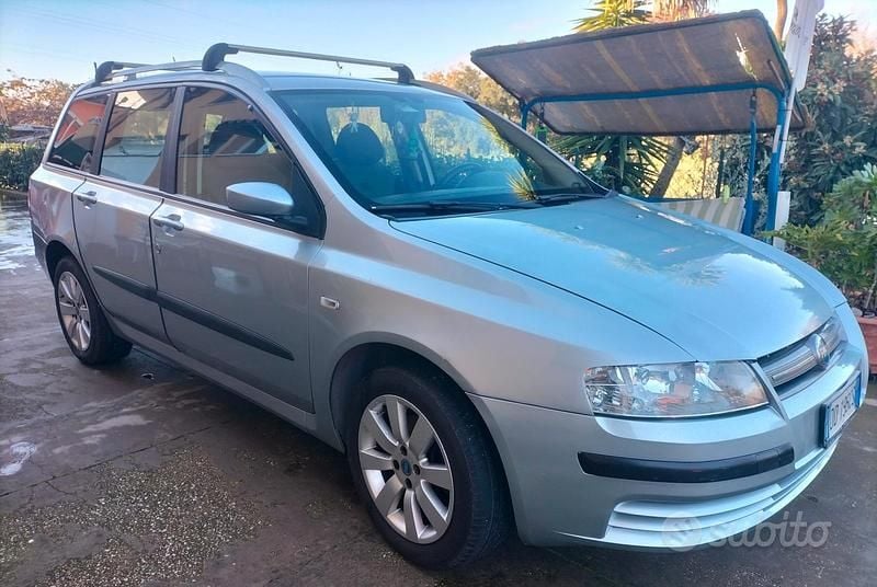 Grigio Usata 2006 Fiat Stilo Station wagon | 2300 € - Immagine 1/4