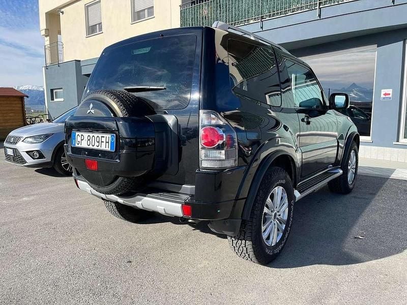 Usata Mitsubishi Pajero Instyle 200 CV (147 kW) 2011 Nero SUV