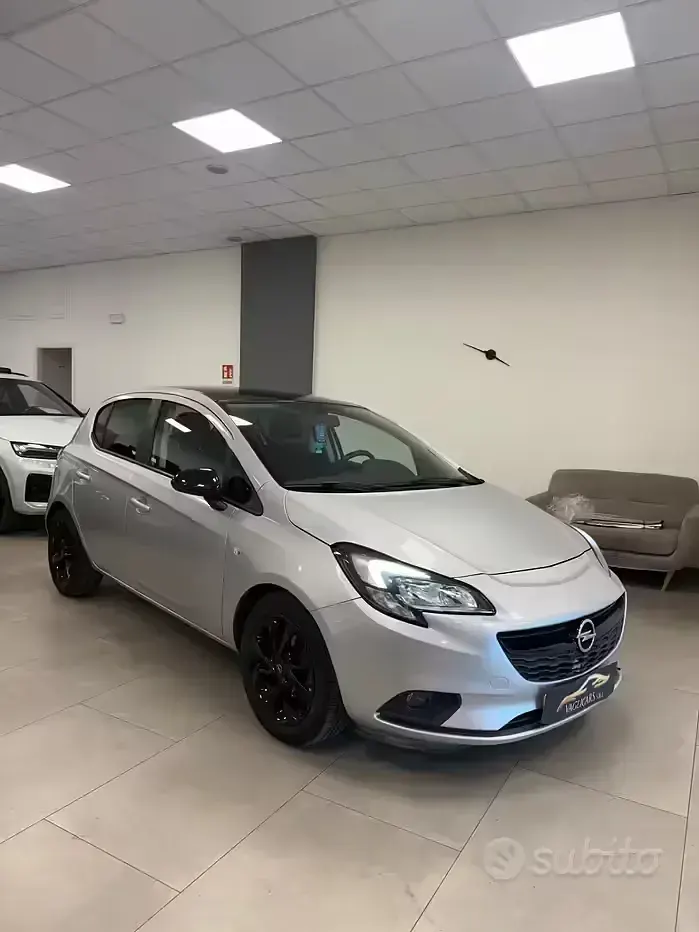Usata Opel Corsa 69 CV (50 kW) 2017 Grigio Utilitaria