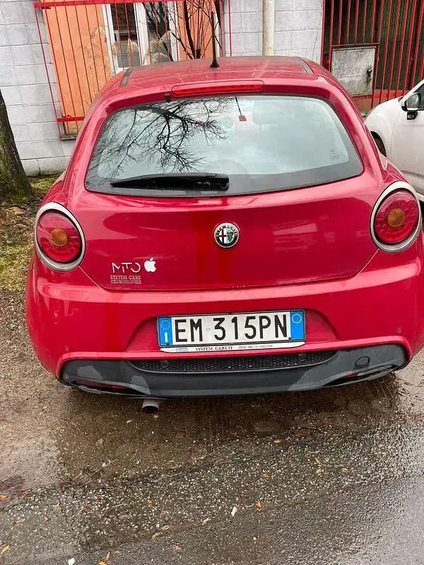 Usata Alfa Romeo MiTo 77 CV (56 kW) 2012 Rosso Utilitaria