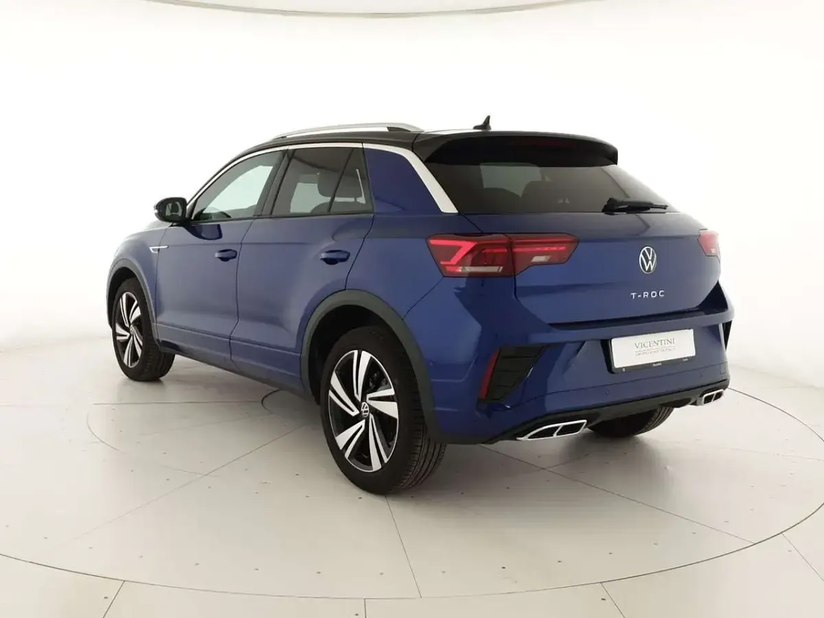 Usata VW T-Roc Cabriolet R-line Plus 150 CV (110 kW) 2025 Lapiz blue metallizzato nero SUV