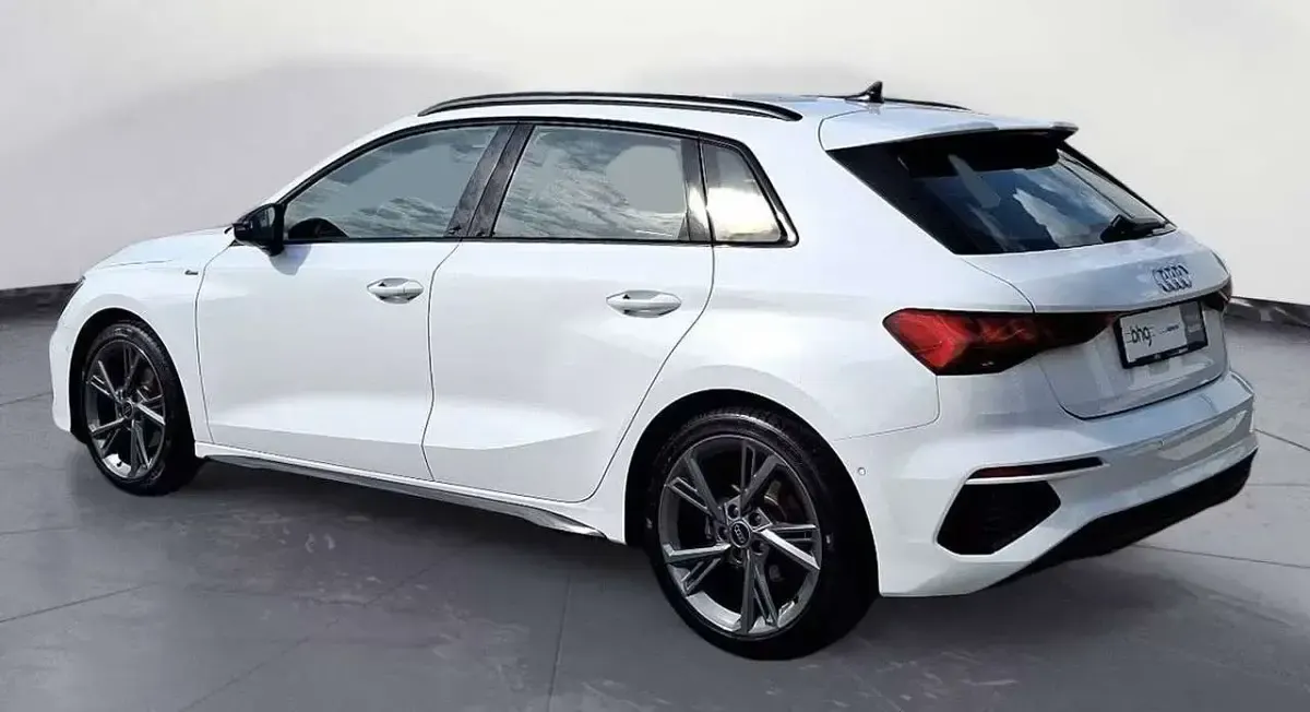 Usata Audi A3 150 CV (110 kW) 2024 Bianco Berlina