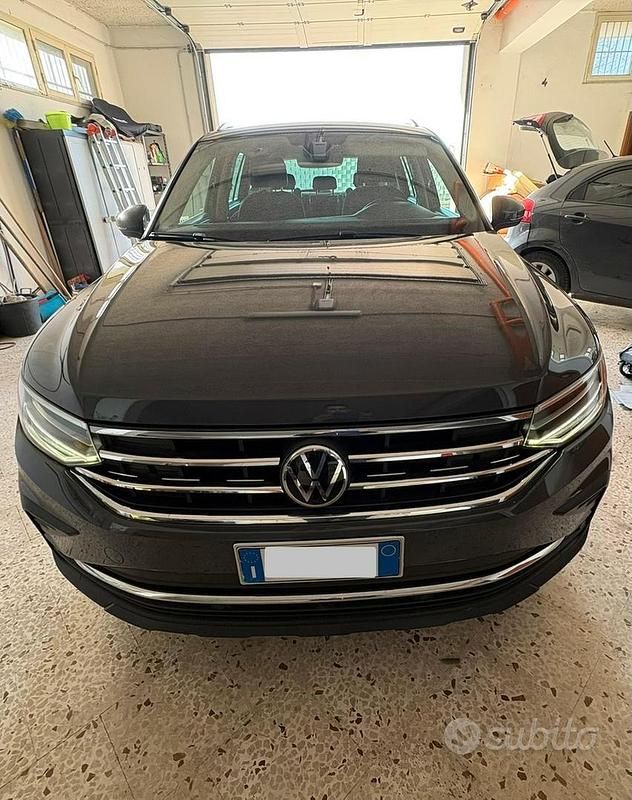 Usata VW Tiguan 150 CV (110 kW) 2021 Grigio SUV