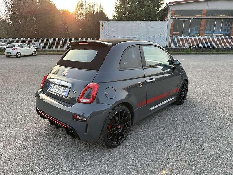 Usata Abarth 695C 165 CV (121 kW) 2017 Grigio Cabrio