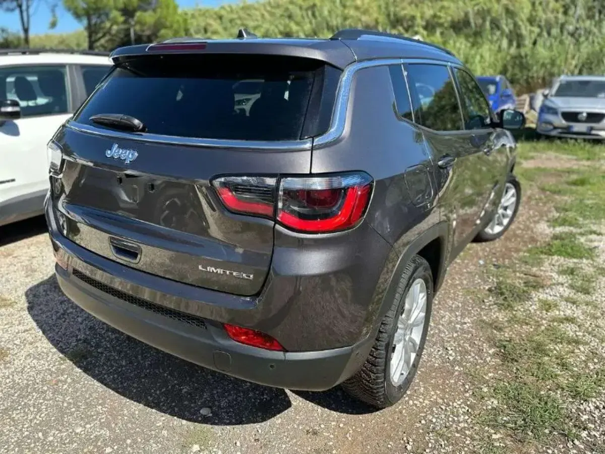 Usata Jeep Compass Limited 131 CV (96 kW) 2021 Granite SUV