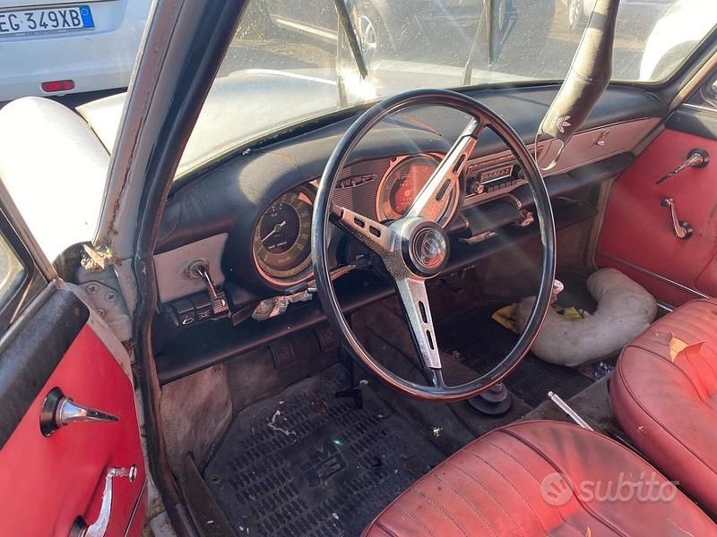 Usata Innocenti 1100 Spider 51 CV (37 kW) 1960 Grigio Berlina