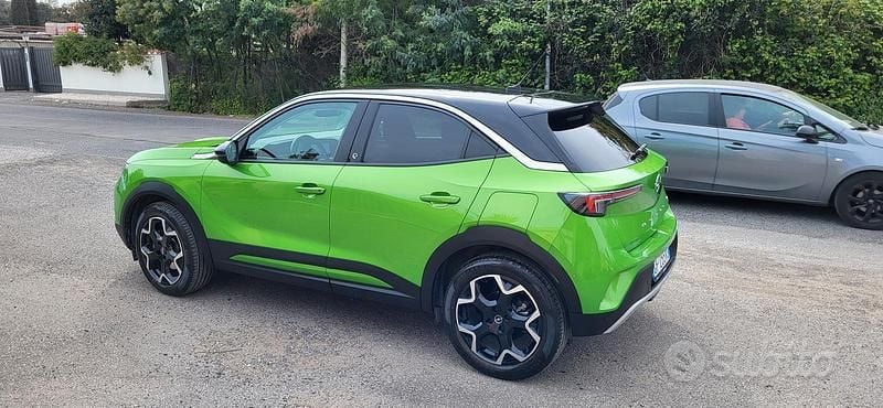 Usata Opel Mokka-e 100 kW (136 CV) 2021 Verde SUV