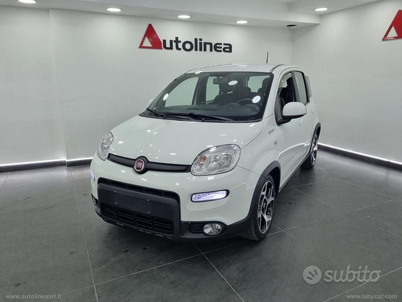 Usata Fiat Panda Sport 70 CV (51 kW) 2021 Bianco Utilitaria