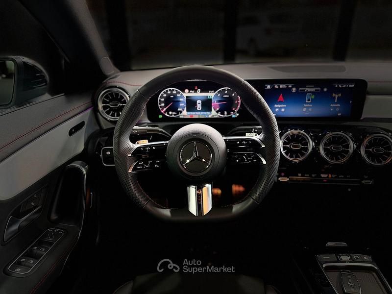 Usata Mercedes CLA200 AMG Line Premium Plus 150 CV (110 kW) 2025 Berlina