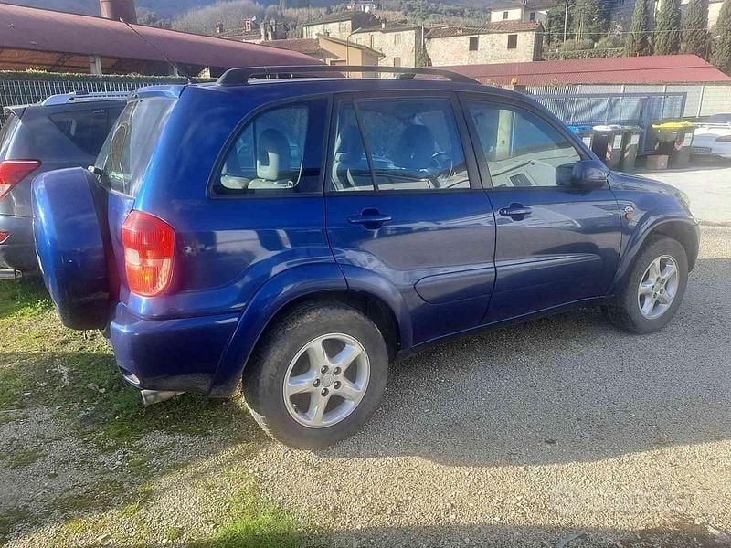 Usata Toyota RAV4 Sol 116 CV (85 kW) 2002 Blu SUV