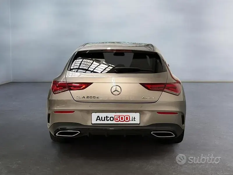 Usata Mercedes CLA200 Shooting Brake Premium 150 CV (110 kW) 2021 Grigio Station wagon