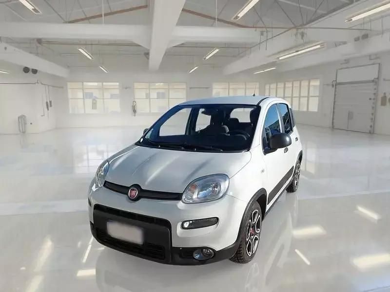 Usata 2021 Fiat Panda Street Furgone | 8800 € (Cara) - Immagine 1/4