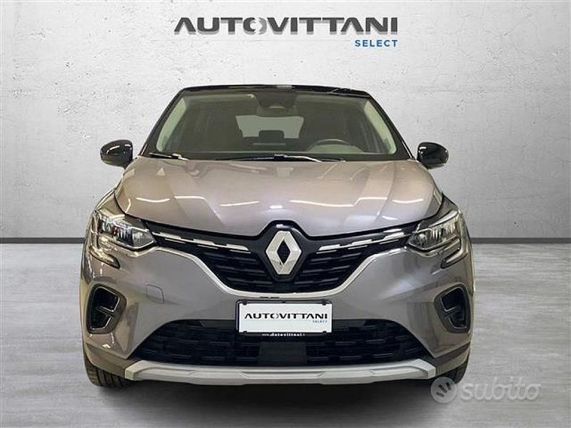 Usata Renault Captur Techno 145 CV (106 kW) 2023 Grigio scuro SUV