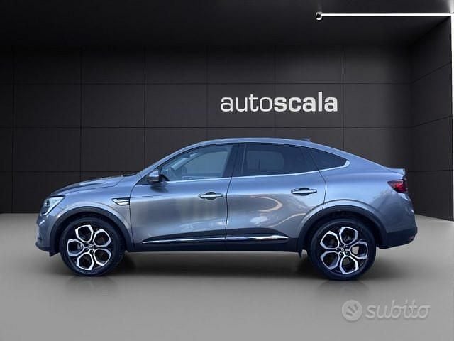 Usata Renault Arkana Intens 145 CV (106 kW) 2021 Grigio scuro SUV