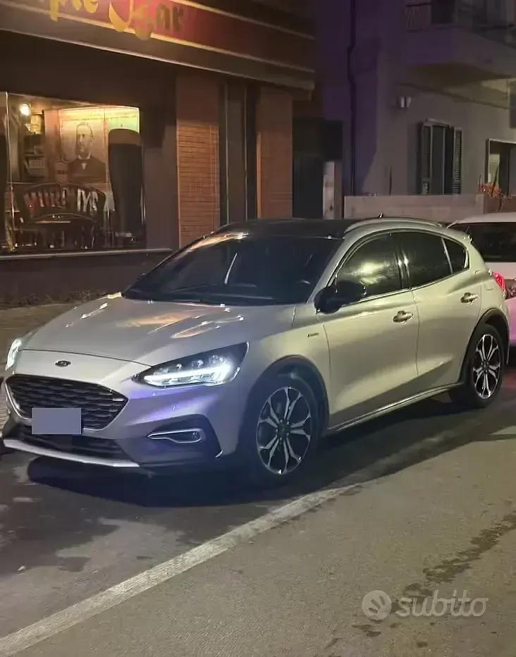 Usata Ford Focus Active 120 CV (88 kW) 2020 Grigio Berlina