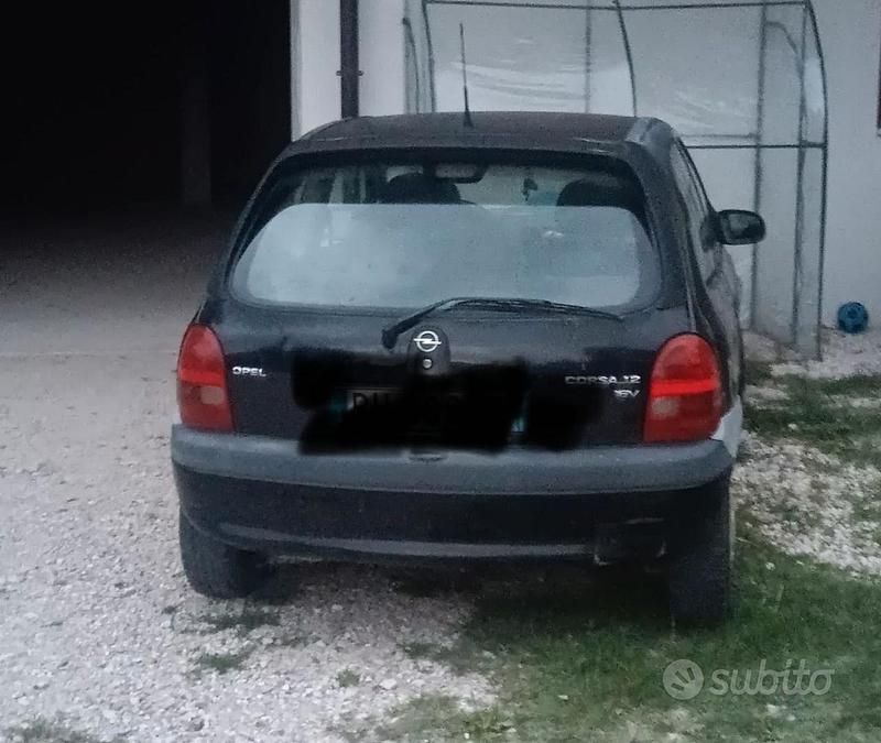 Occasion Opel Corsa 65 ch (47 kW) 2000 Noir Berline