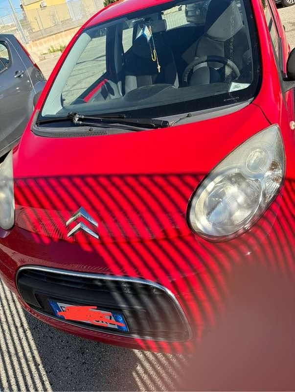 Usata 2011 Citroën C1 Due volumi | 2900 € (Buon prezzo) - Immagine 1/4