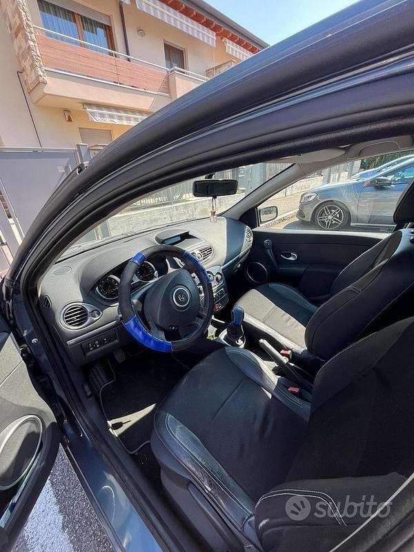 Usata Renault Clio II LE 2008 Grigio Berlina