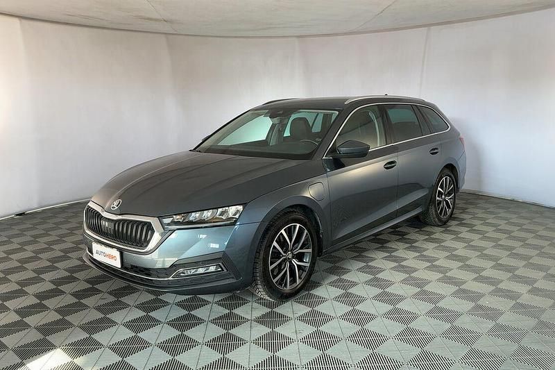 Usata Skoda Octavia Style 204 CV (150 kW) 2021 Grigio