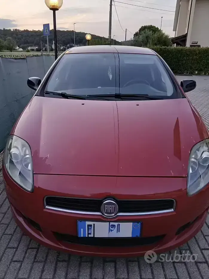 Usata Fiat Bravo 120 CV (88 kW) 2012 Rosso Utilitaria