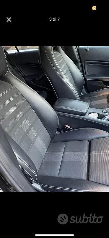 Gebraucht Mercedes A180 116 PS (85 kW) 2018 Schwarz Limousine